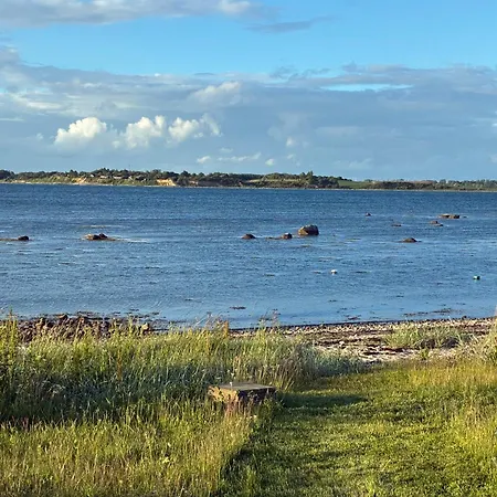 Danish Coziness At The And A Town Nearby Hébergement de vacances